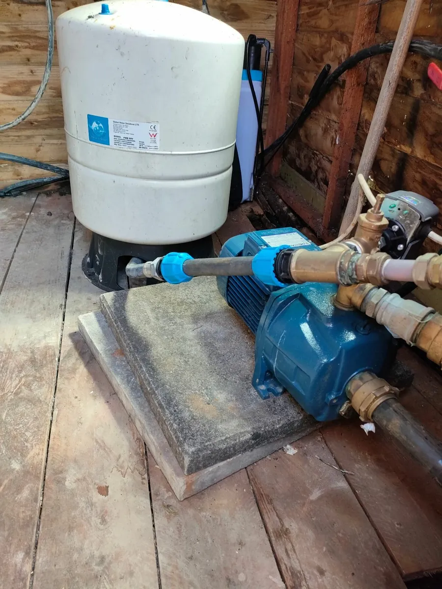 Water Pump and Compression Tank - Image 1