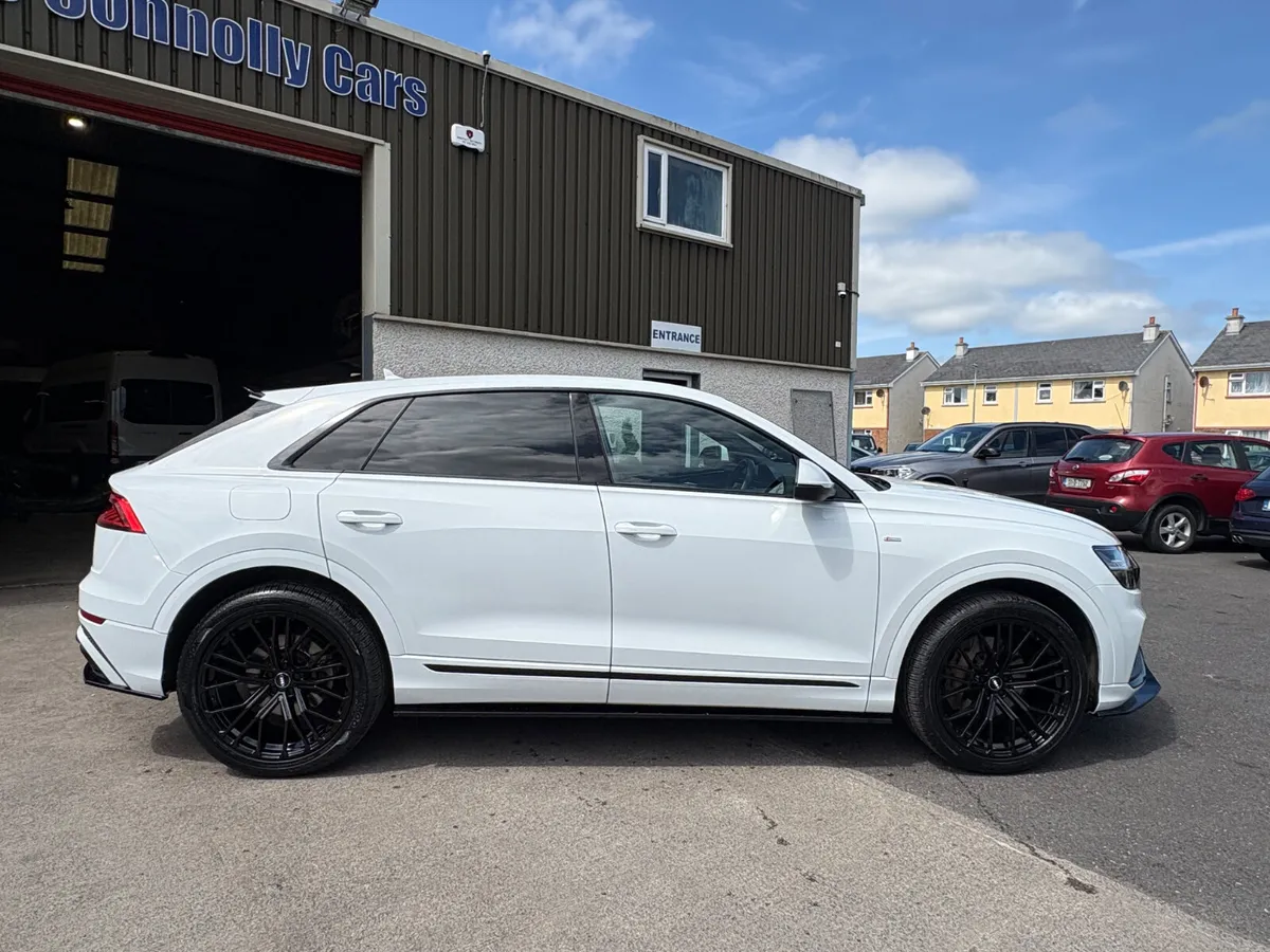 Audi Q8 3.0TDI 50 286HP Quattro S Line - Image 2