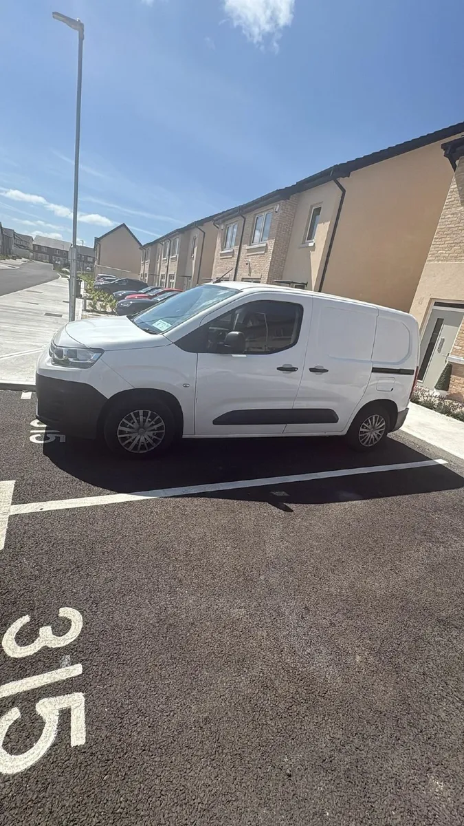 Citroen Berlingo 2021 - Image 3
