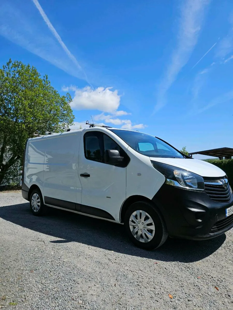 Opel Vivaro - Image 2