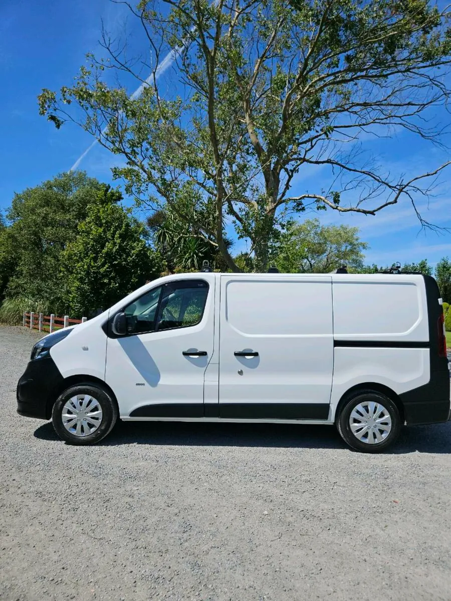 Opel Vivaro - Image 3