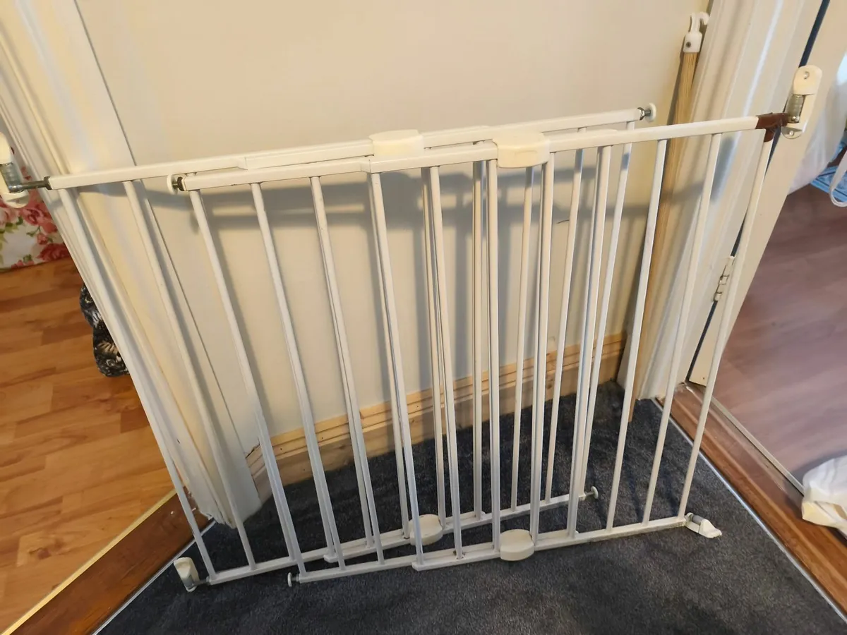 Child stairs safety gates