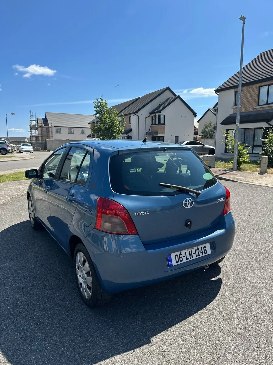 Toyota Yaris 1.0 petrol - Image 4