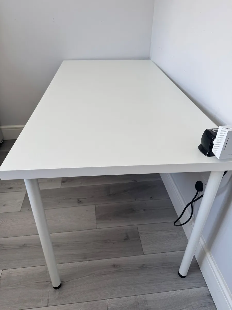 IKEA desk (white) - Image 1
