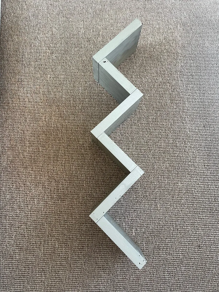 Shelves/book shelf - Image 1