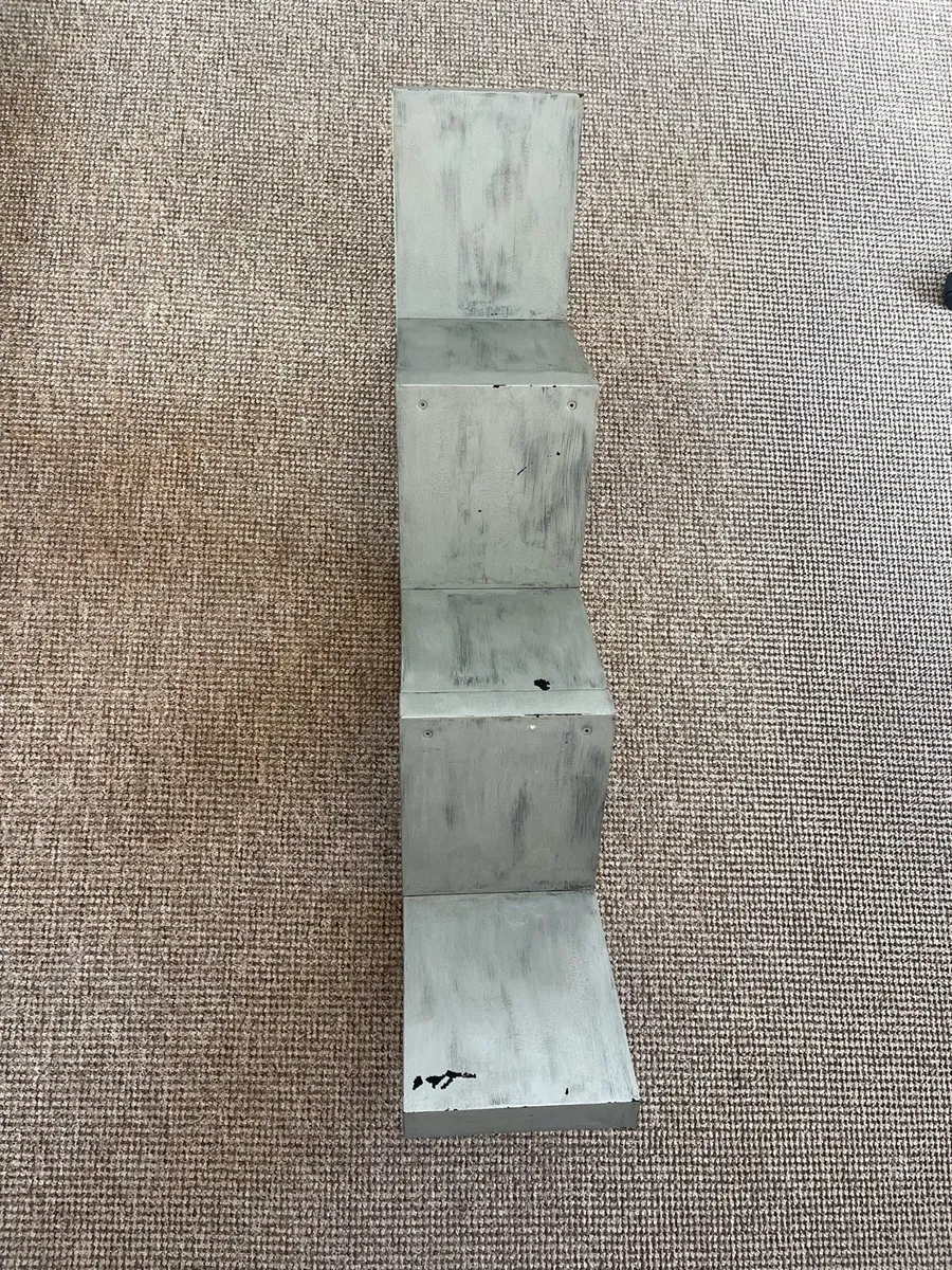 Shelves/book shelf - Image 2