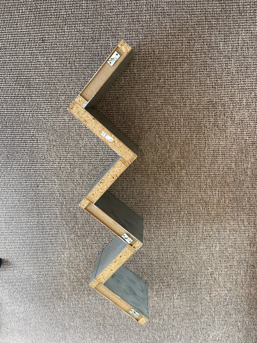 Shelves/book shelf - Image 3