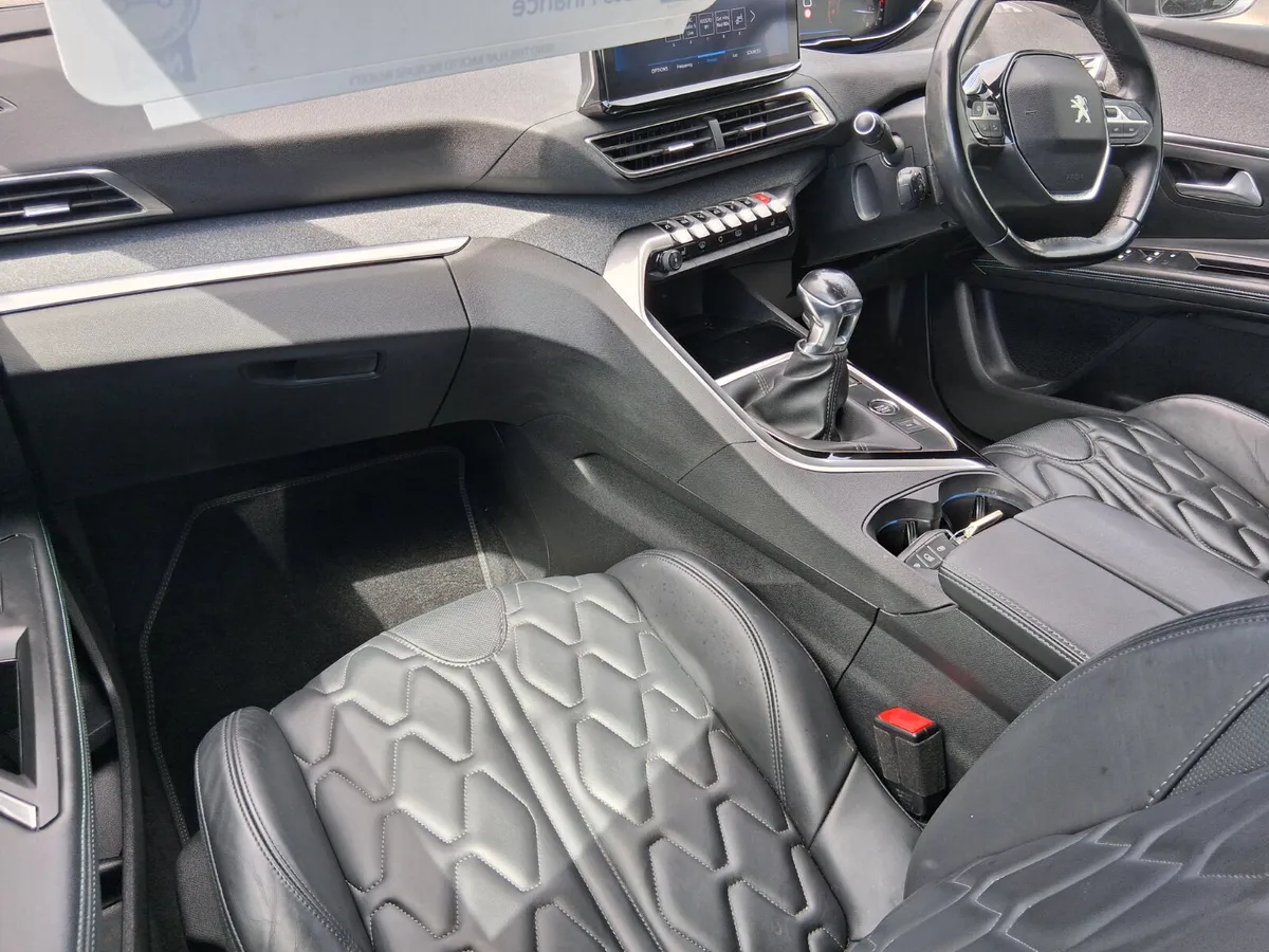 2021 Peugeot 5008  1.5HDI Allure Premium *Leather* - Image 2