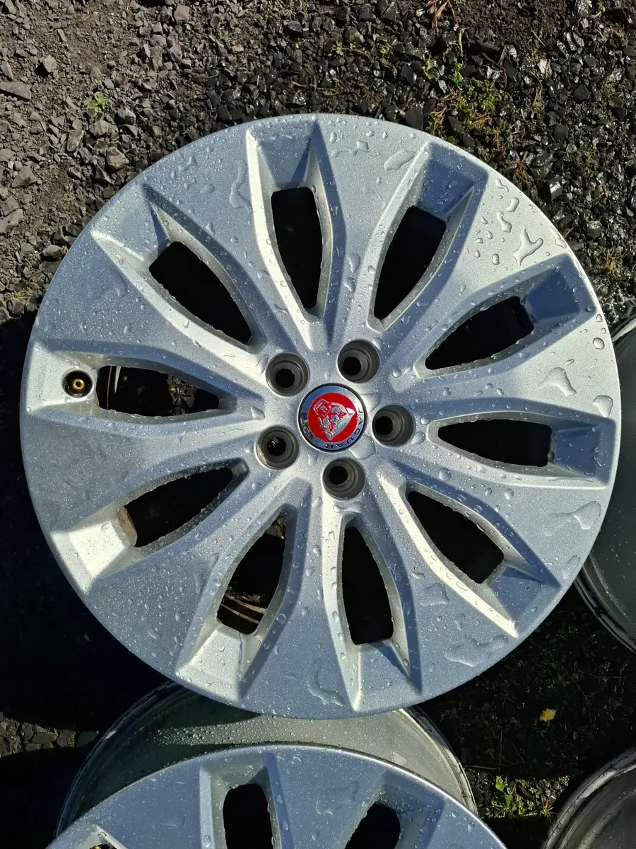 18" Jaguar, Ford, Volvo Alloys - Image 2