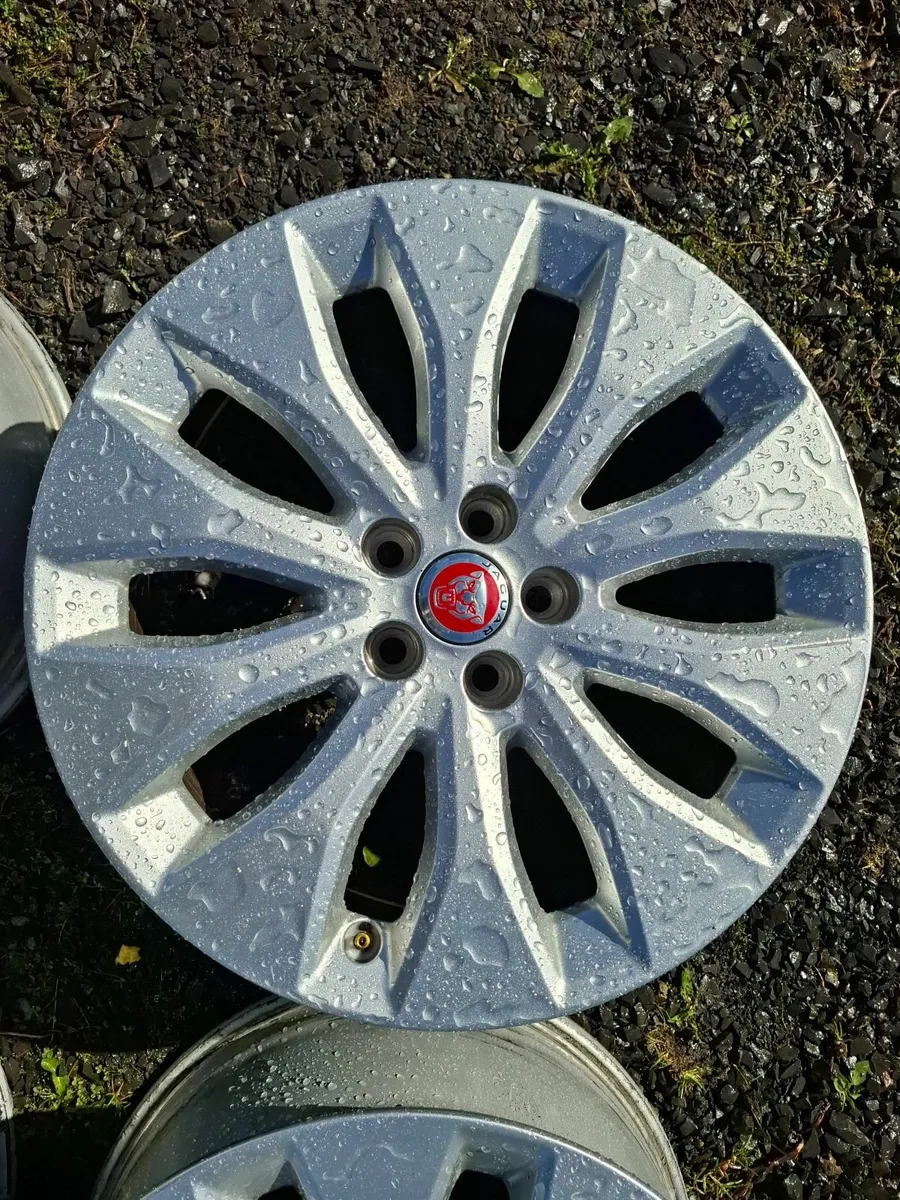 18" Jaguar, Ford, Volvo Alloys - Image 4