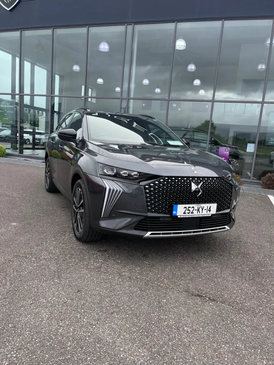 DS Automobiles DS 7 2025 - Image 1