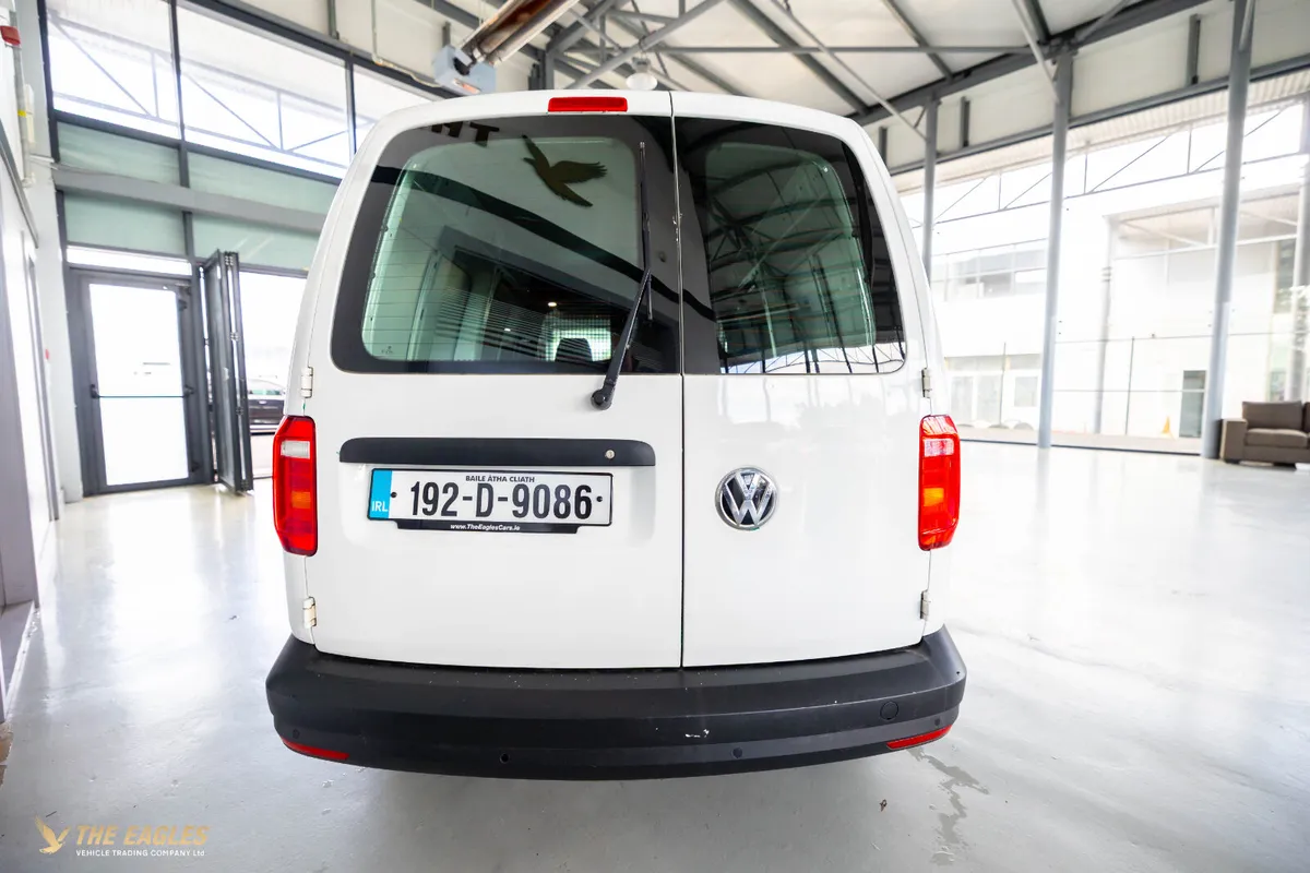 Volkswagen Caddy PVM TDI 102HP MANUAL 5SPEED 5DR - Image 3