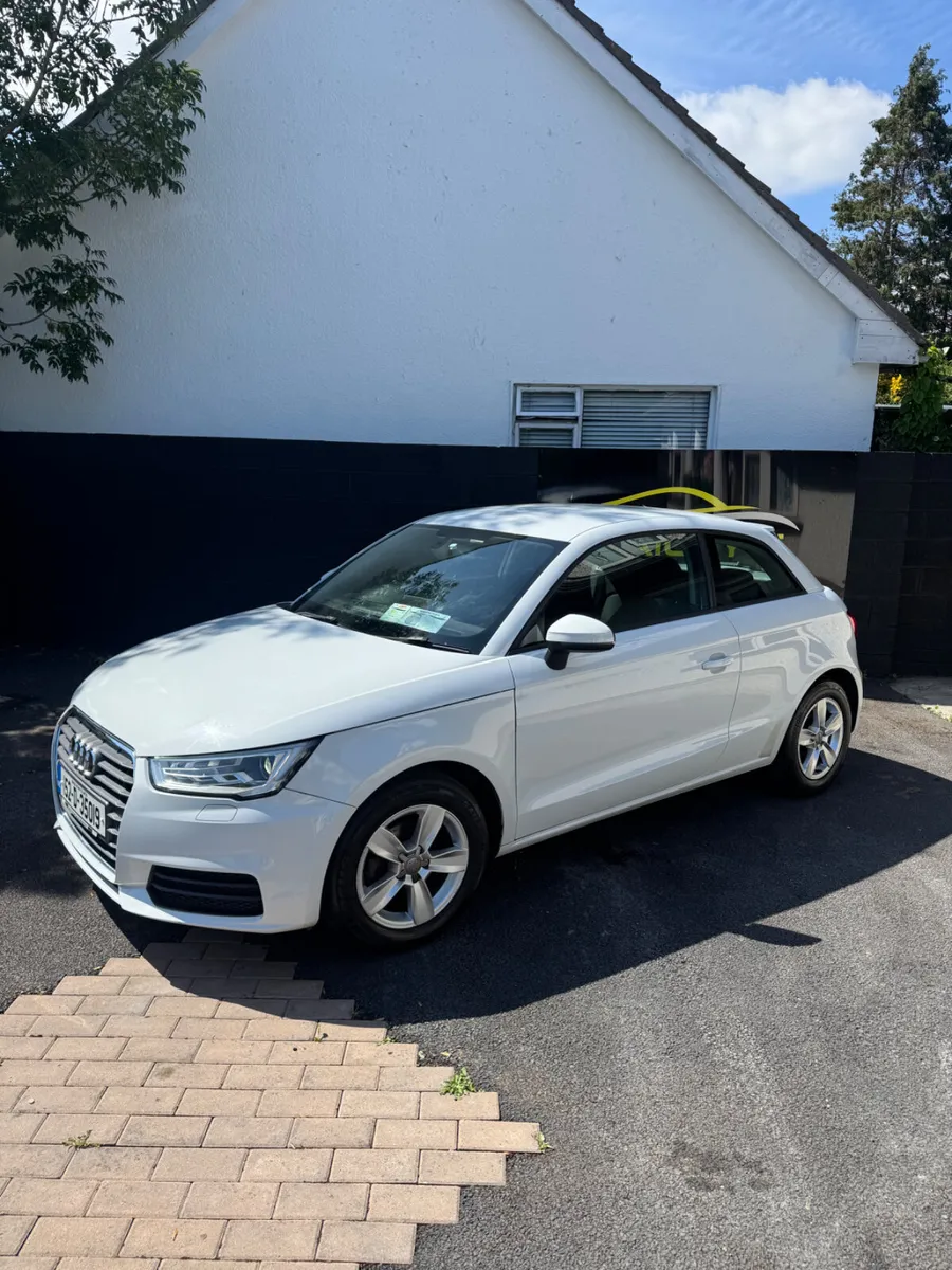 Audi A1 2015 automatic - Image 4