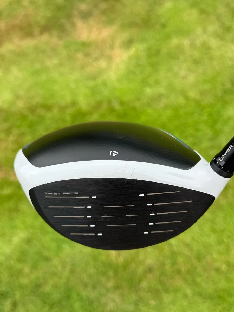 Taylormade SIM 2 Max Driver - Image 3