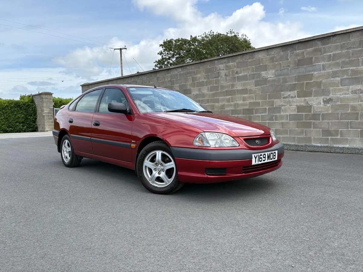 Toyota Avensis 1.8 VERMONT 52K LIKE NEW - Image 1