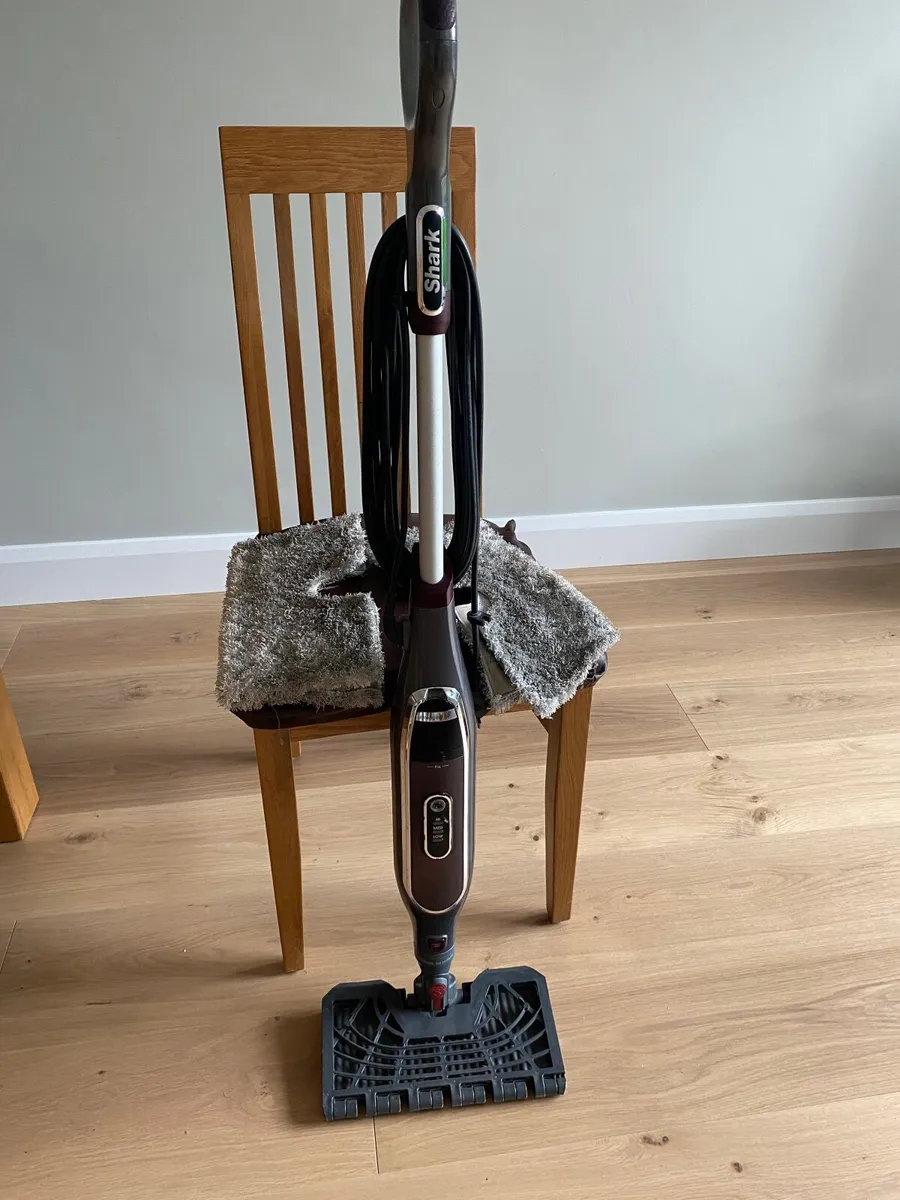 Shark steam mop - Image 4