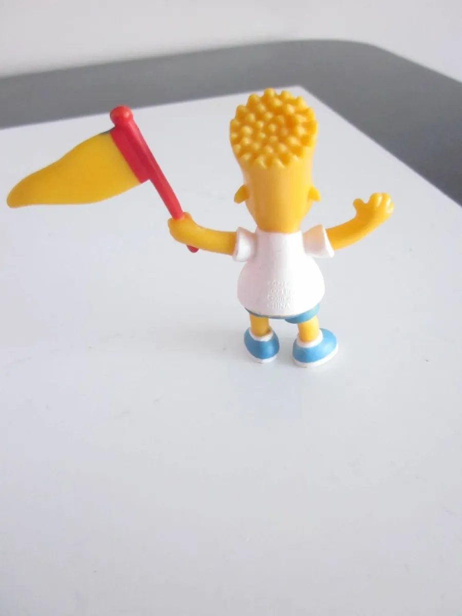 Bart Simpson Waving Flag Figure 2009 - Image 3