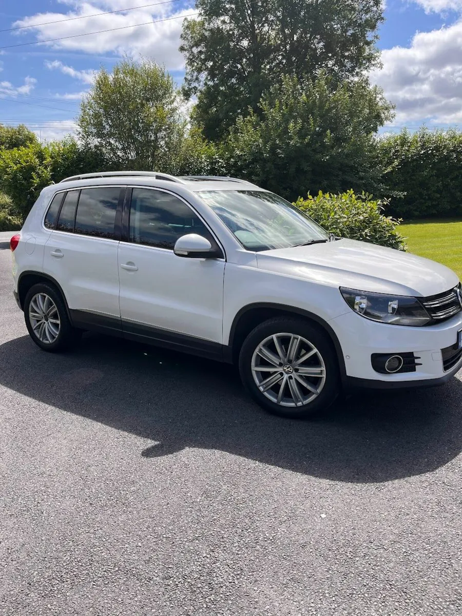 VOLKSWAGEN TIGUAN 2.0 TDI BLUEMOTION - Image 3