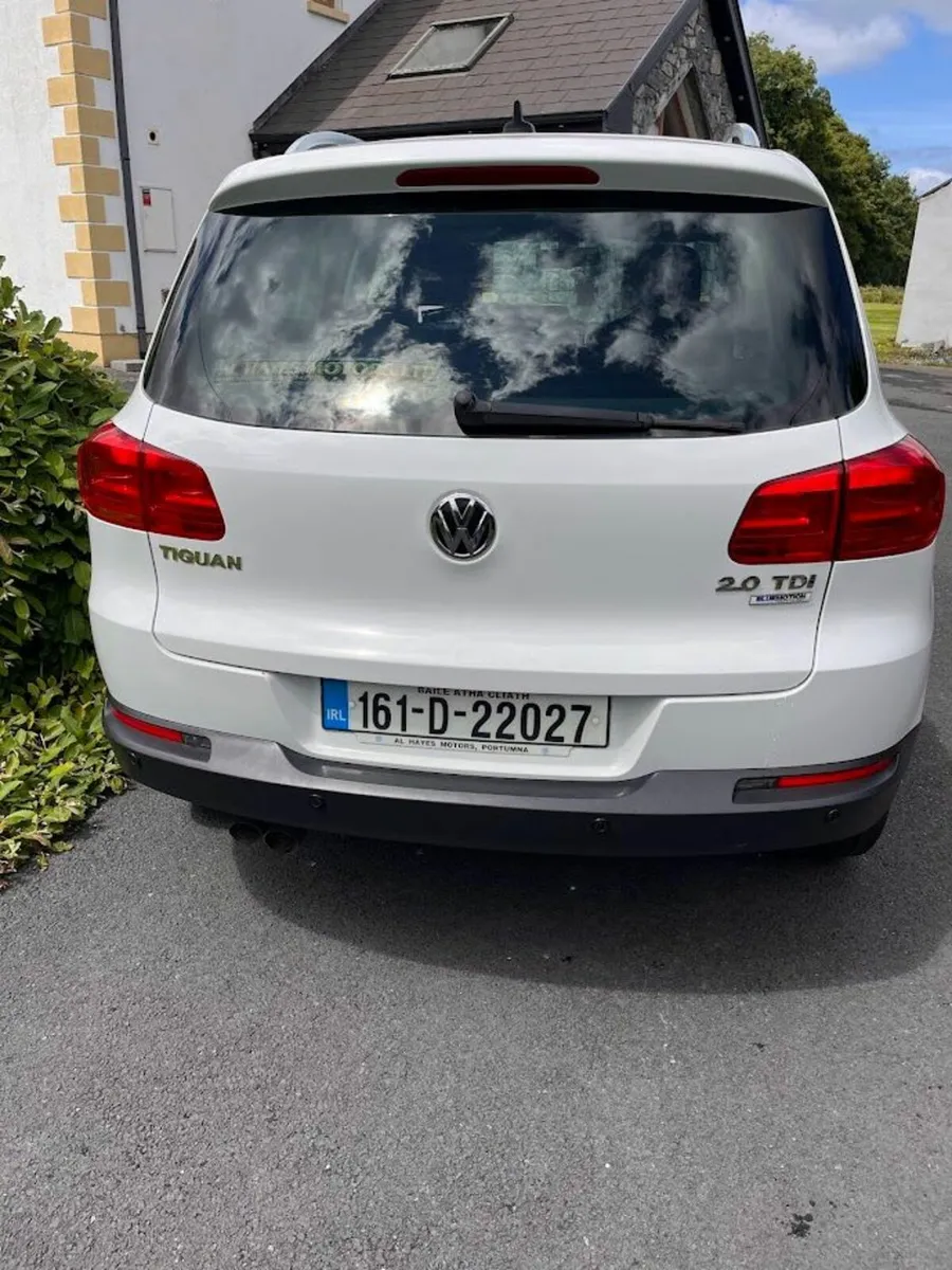 VOLKSWAGEN TIGUAN 2.0 TDI BLUEMOTION - Image 4
