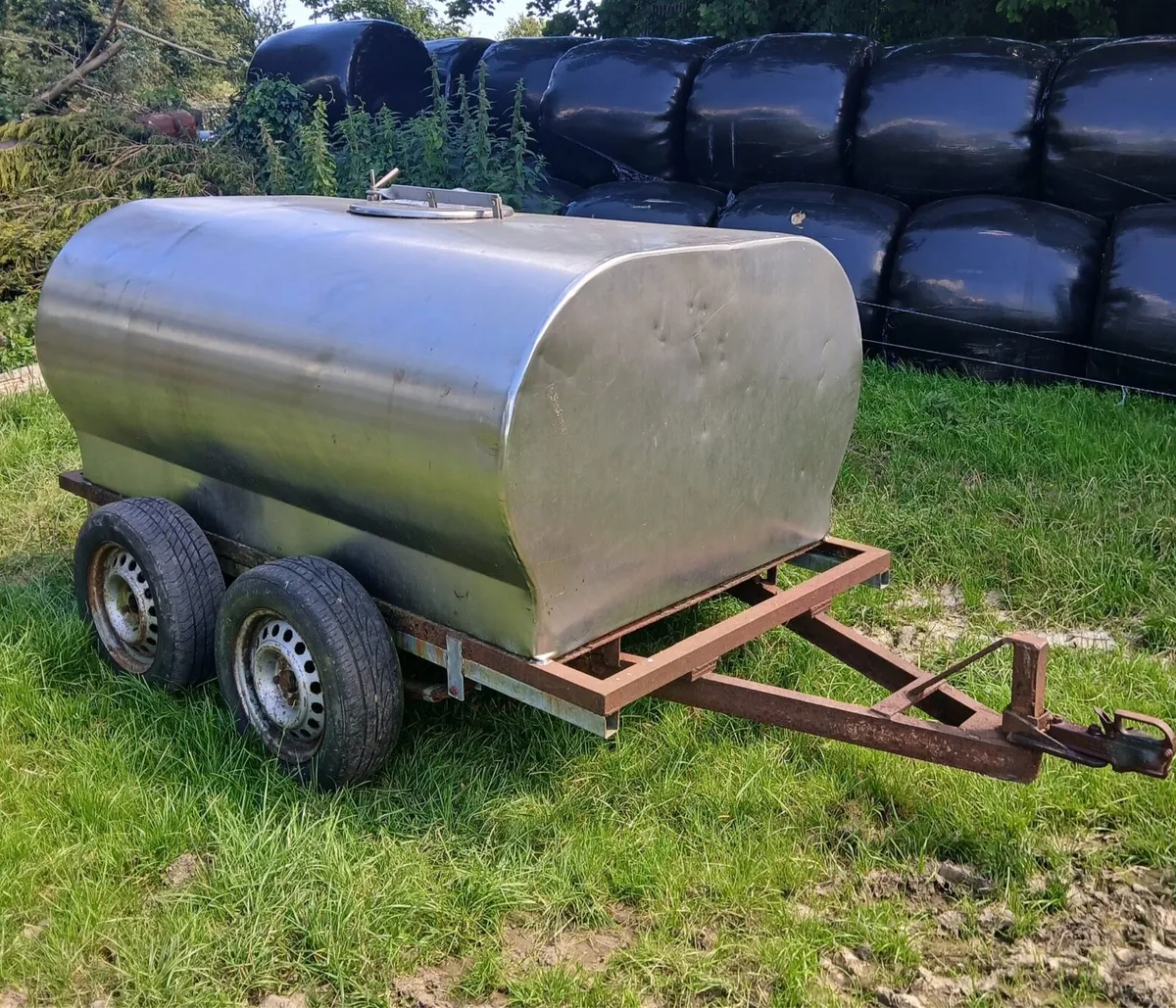 Road water tank - Image 3