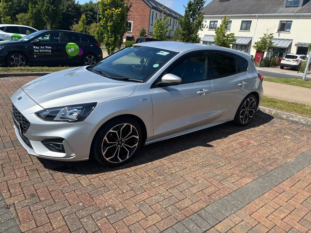 Car - Image 3