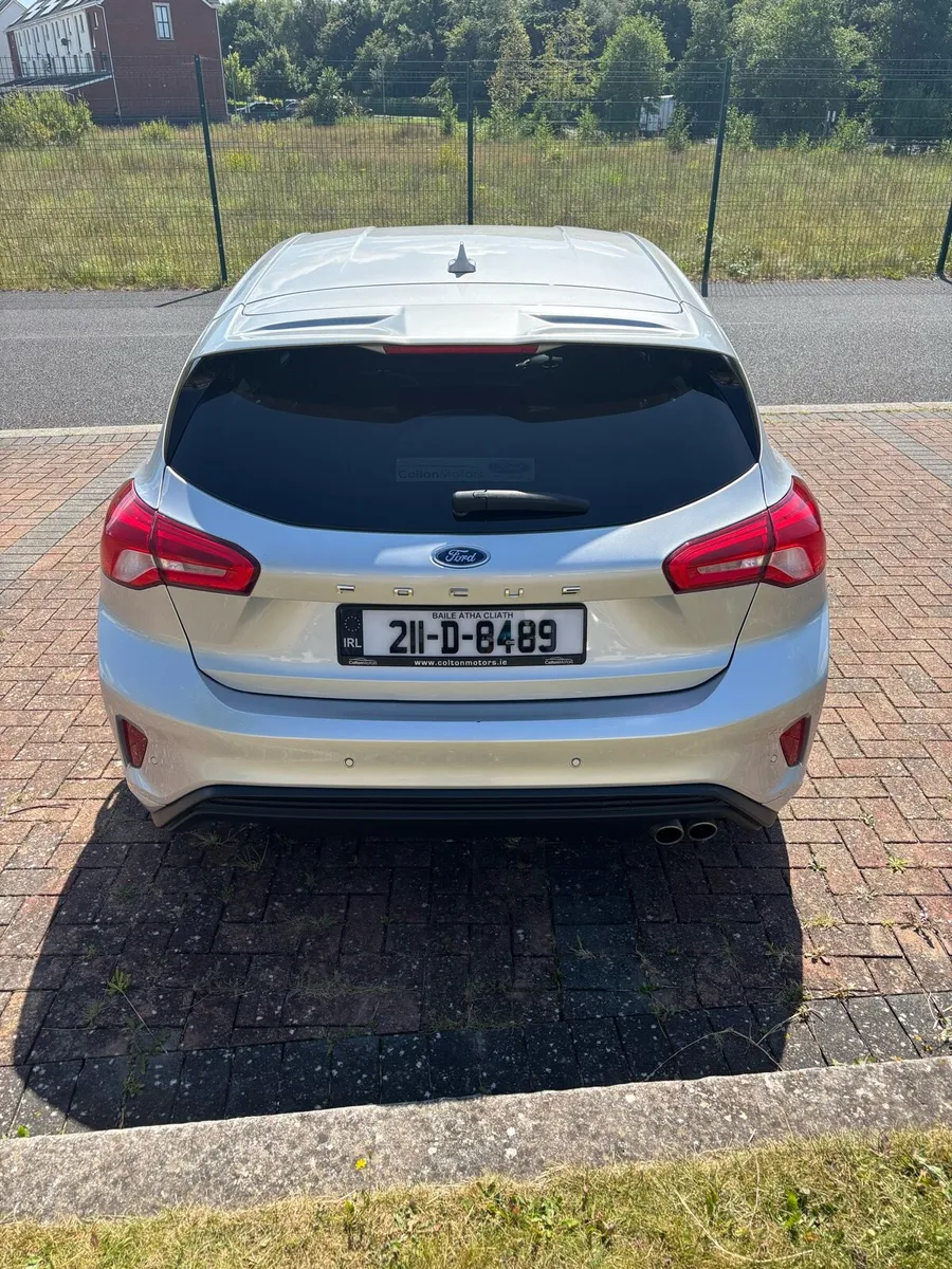 Car - Image 4
