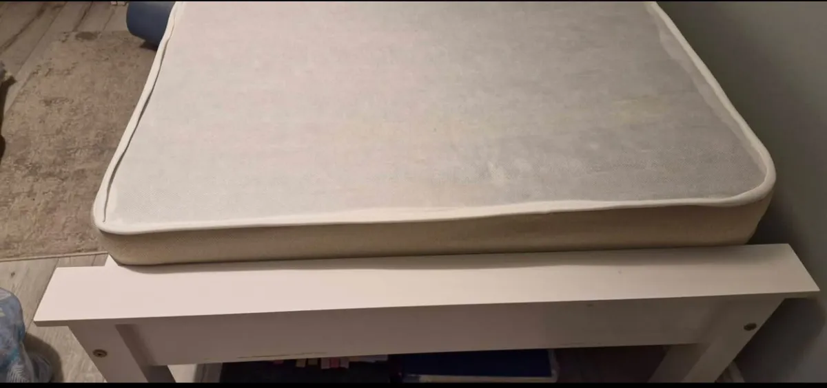 Practically As New - Lovely White Single Bed Frame - Image 3