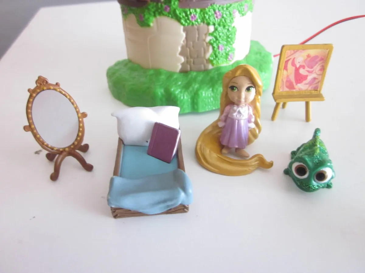 Disney Animators' Littles Rapunzel Playset, Tangle - Image 2