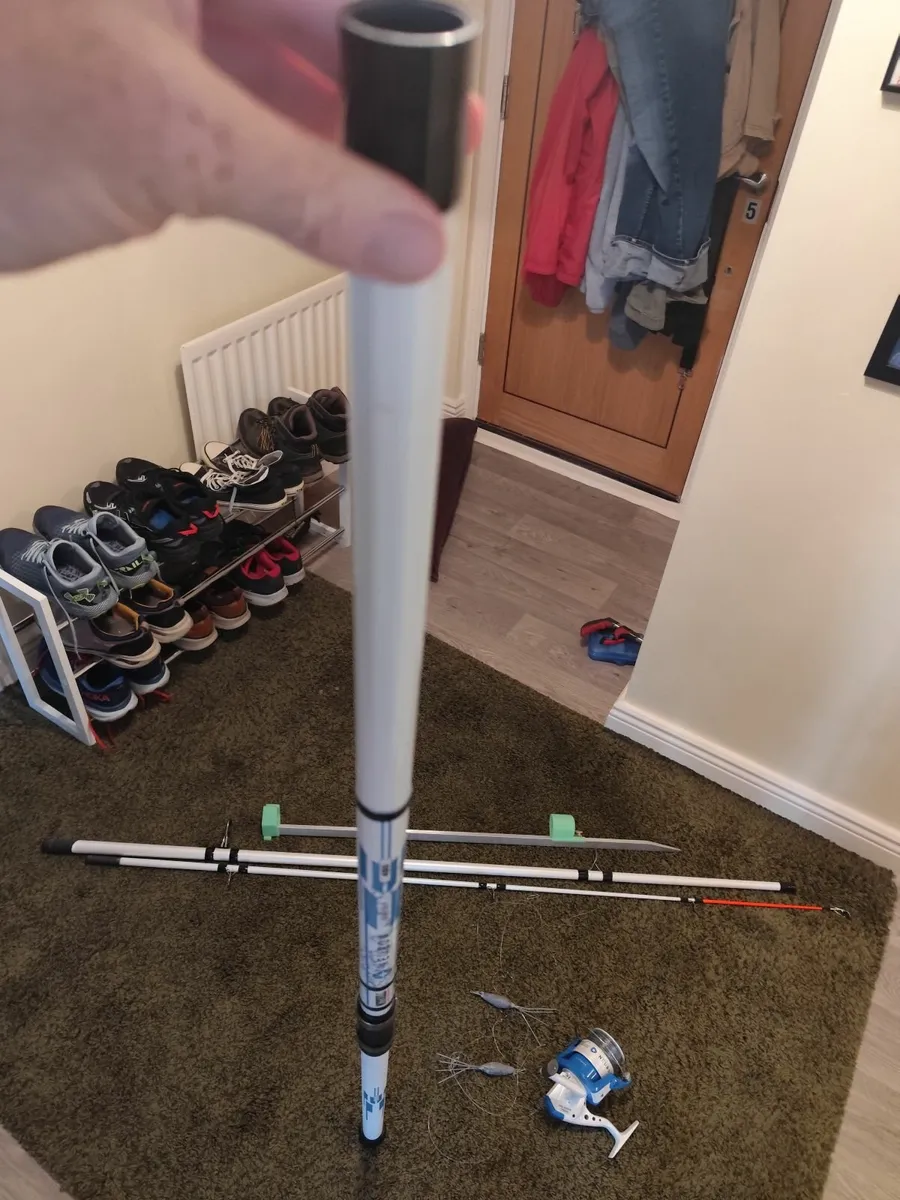 Fishing Rod and reel,,,and some gear - Image 3