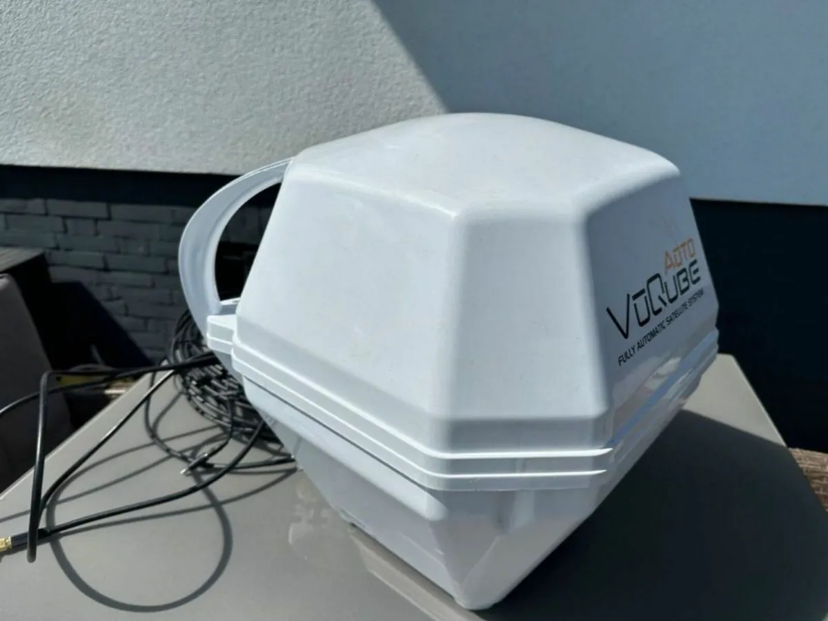 Maxview VuQube Auto Portable Satellite Dish - Image 2