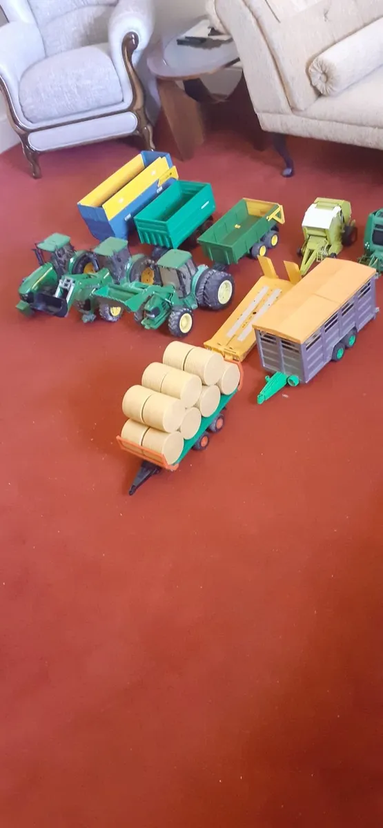 Toy tractors - Image 3