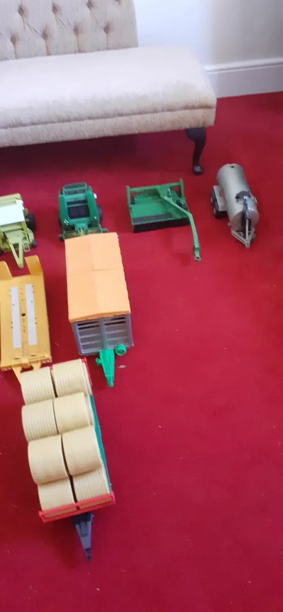 Toy tractors - Image 4