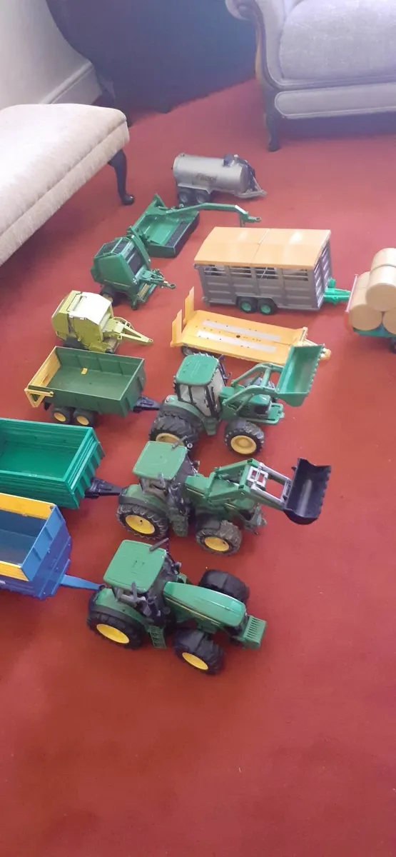 Toy tractors - Image 2