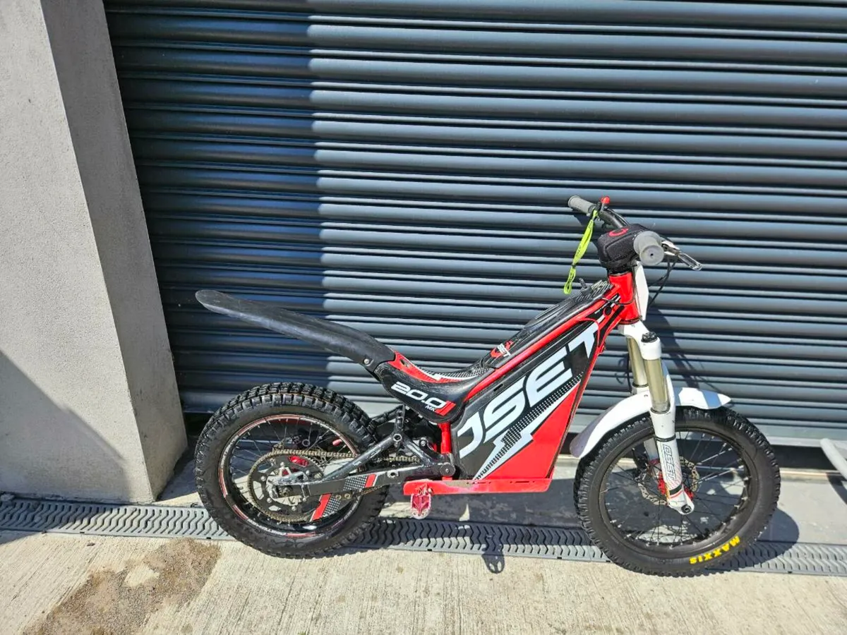 Oset 20r Trials Bike - Image 3