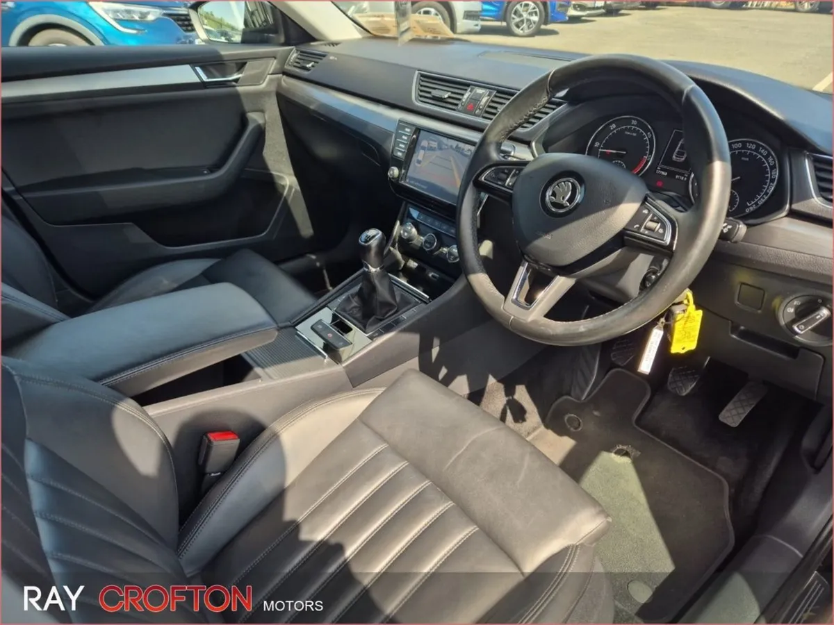 Skoda Superb 2.0 TDI 150bhp Style - Image 2