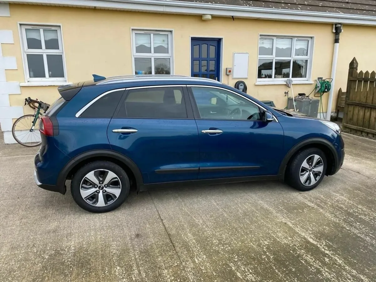 Kia Niro 2017, 1.6L Hybrid - Image 4