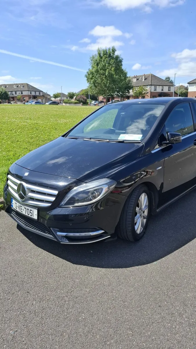Mercedes Benz B Class 2012 - Image 2