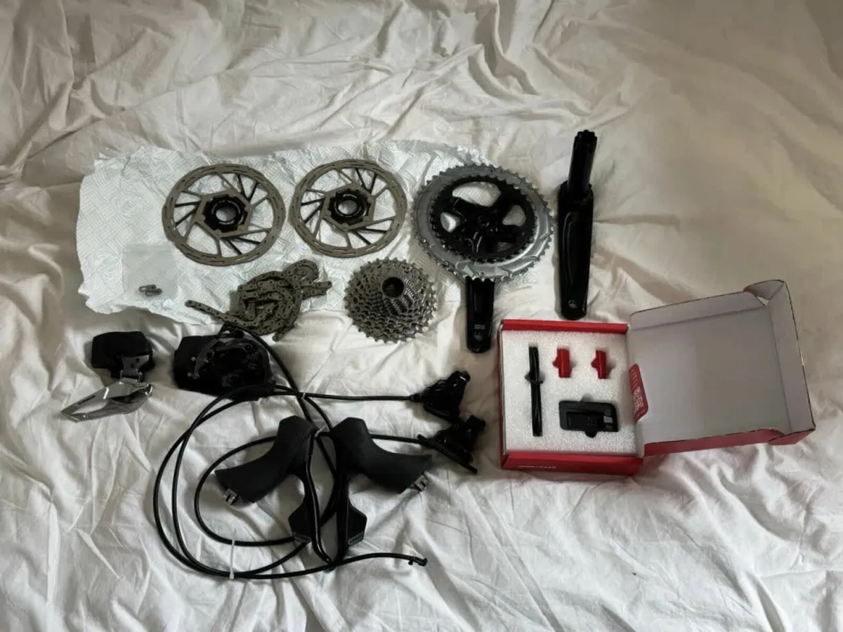 SRAM Rival eTap AXS Electronic Wireless Groupset