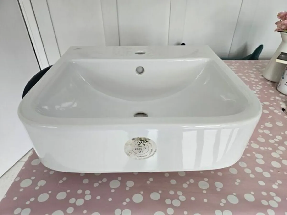 Ideal Standard Bathroom Sink - Image 2