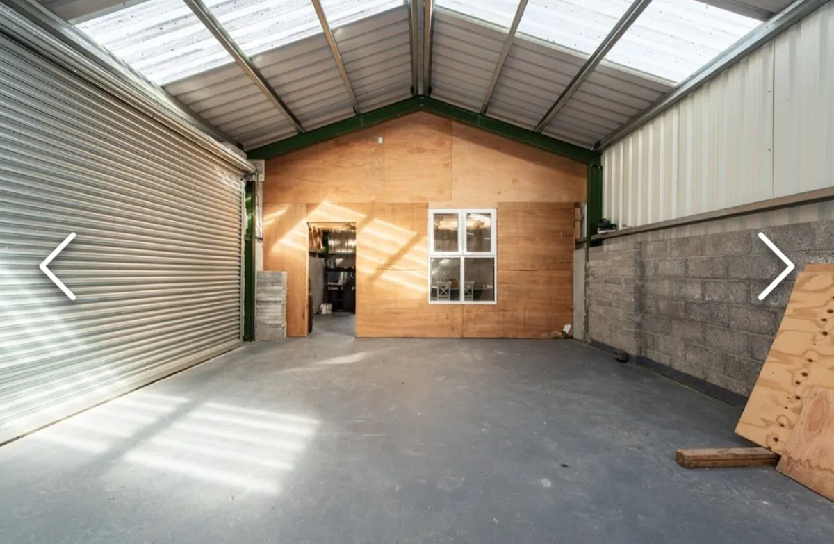 COMMERCIAL PROPERTY - Image 4