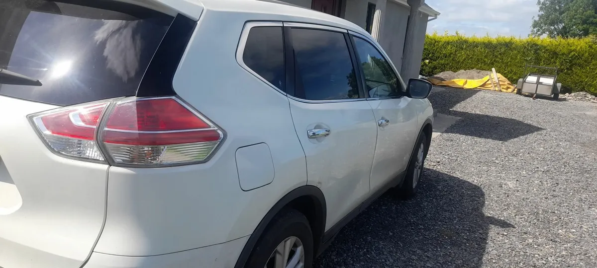 Nissan X-Trail 2017 - Image 2