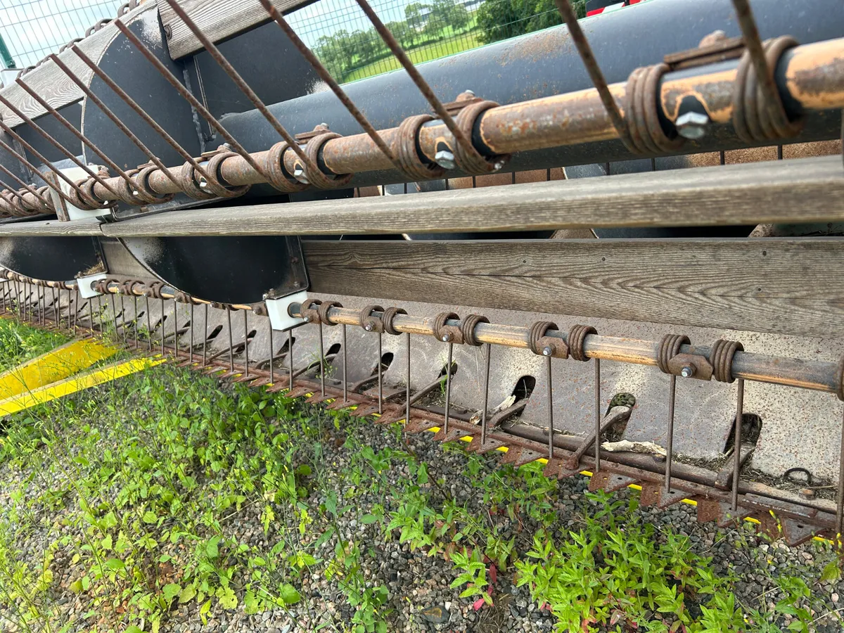 Champion whole crop header to suit John Deere - Image 1