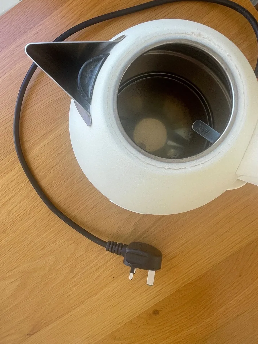 De’Longhi Kettle - Image 2