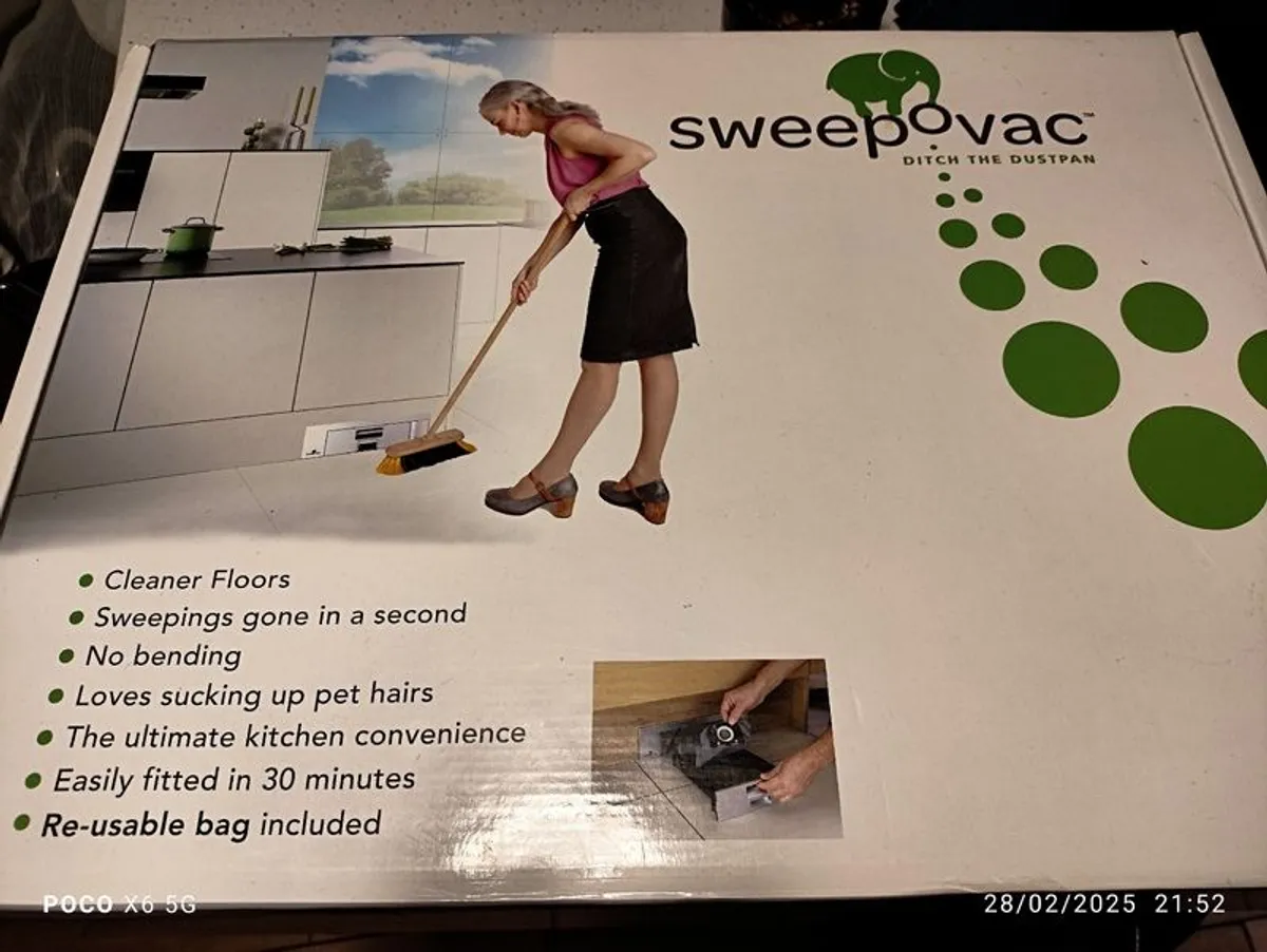 Sweepovac kickboard hoover