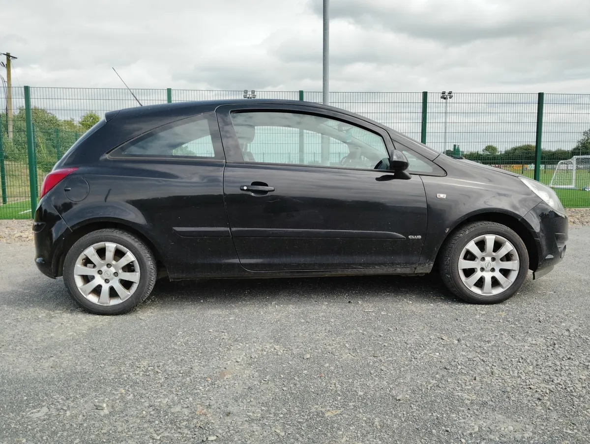 Opel Corsa 2007  800 euro - Image 1