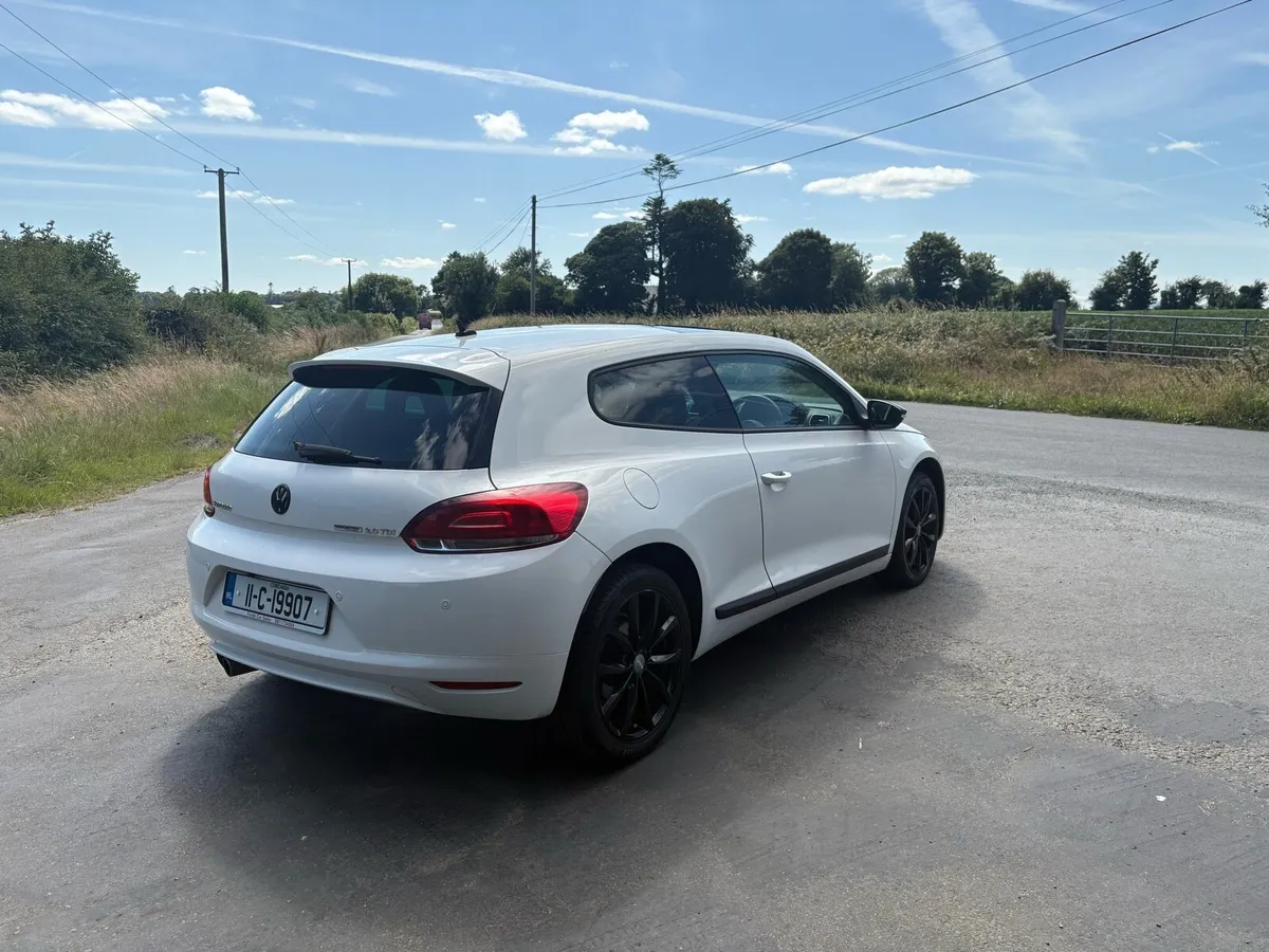 2011 Volkswagen Scirocco 2.0l TDI - Image 4