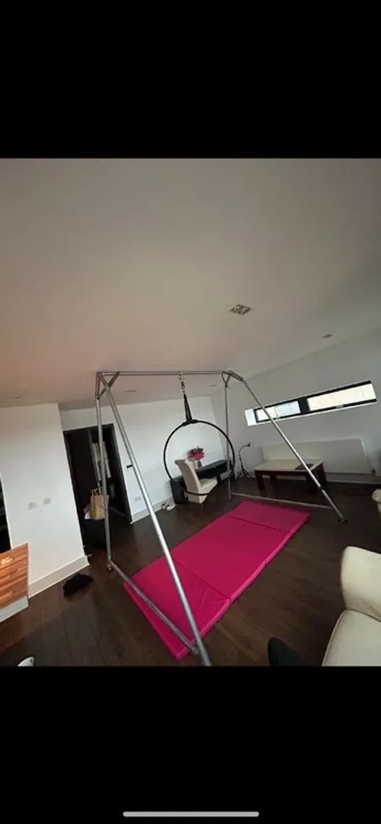 Aerial lyra hoop platform - Image 3