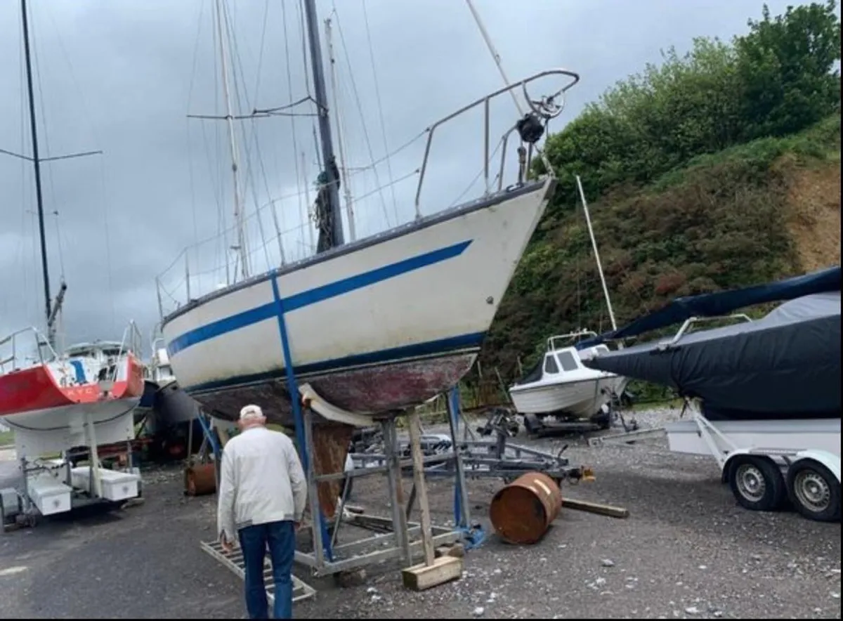 Yacht - Image 2