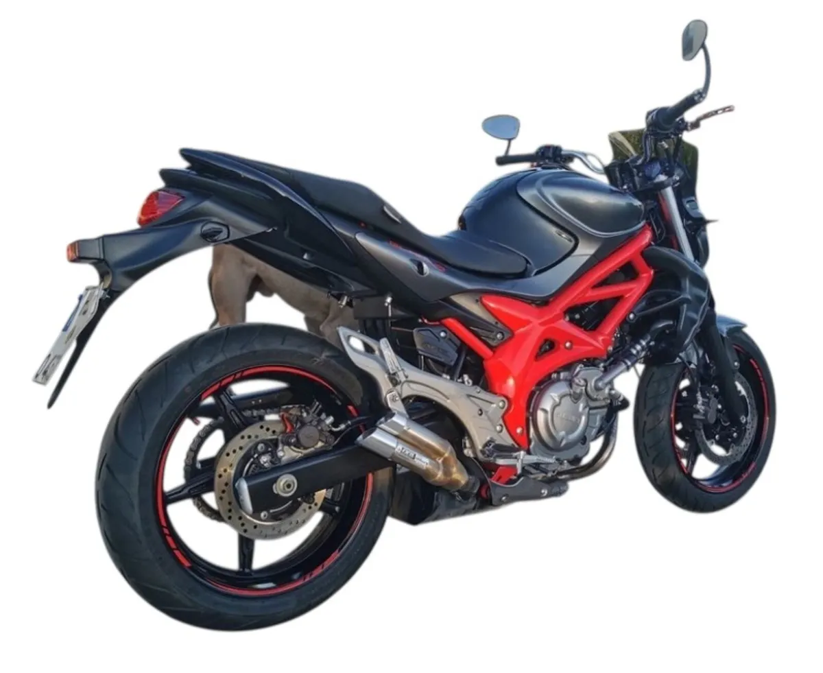 Suzuki Gladius 650 SV ABS - Image 3