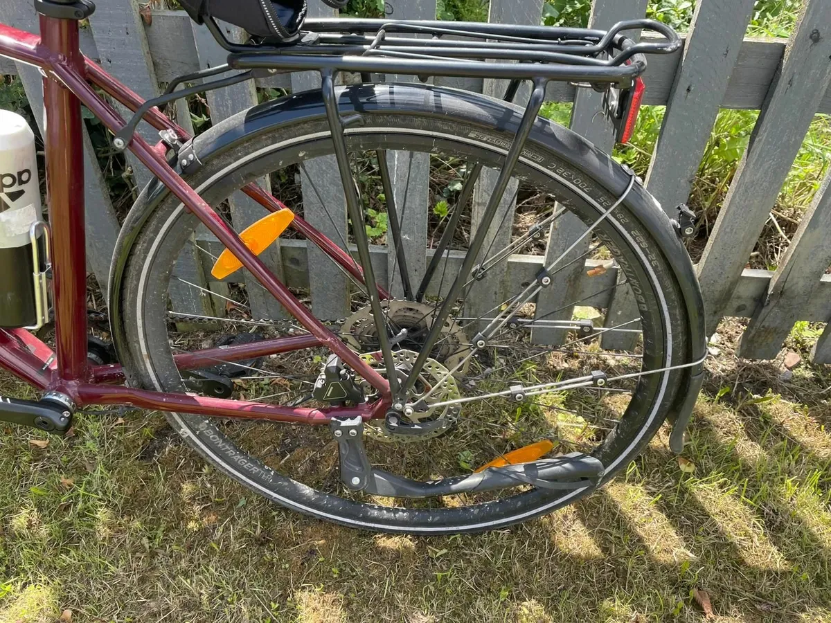 Trek FX 3 Disc Hybrid Bike 2023 Viper Red/Bobra Bl - Image 3